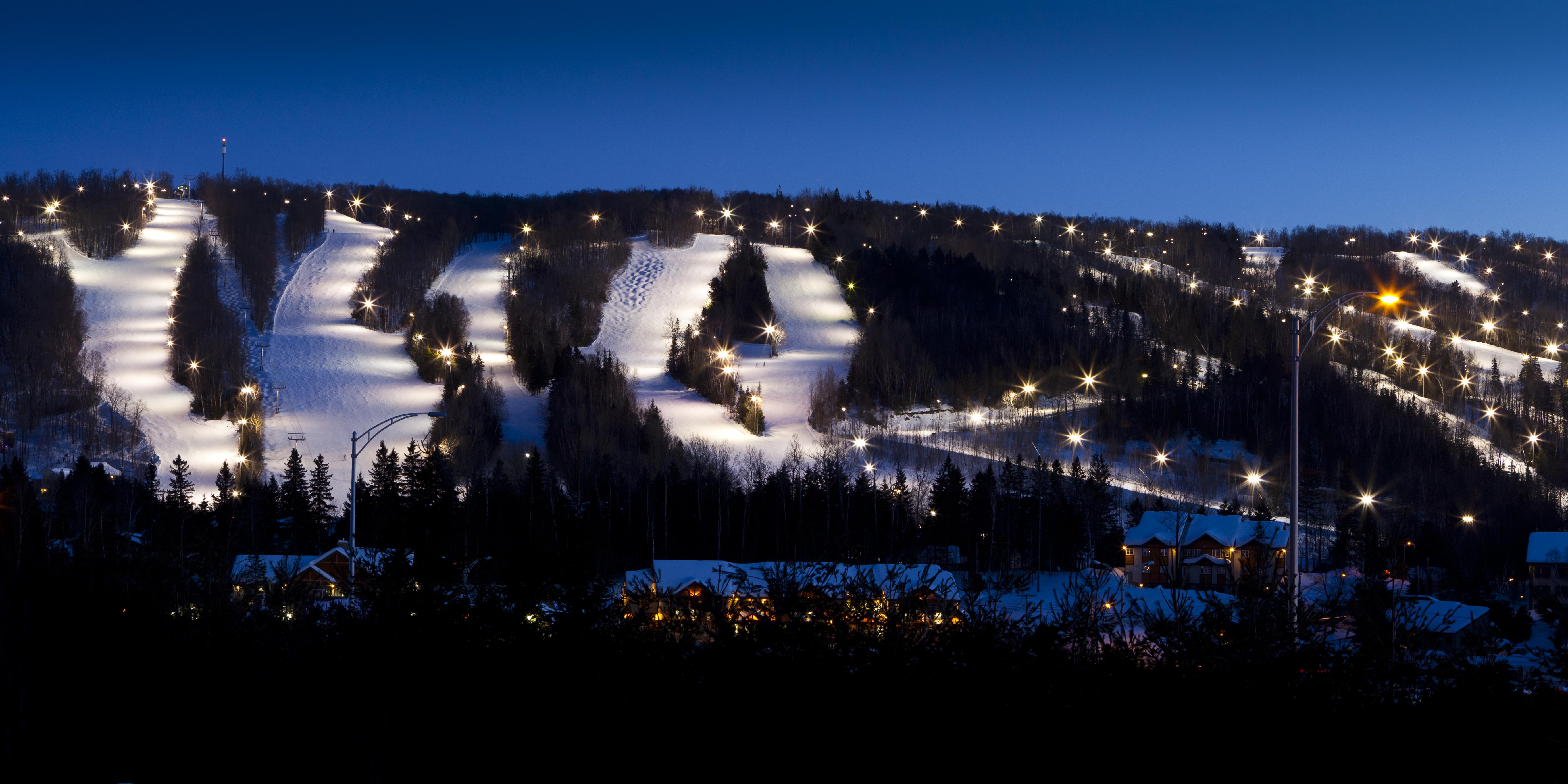 Hotel St-Sauveur Saint-Sauveur-des-Monts Kültér fotó